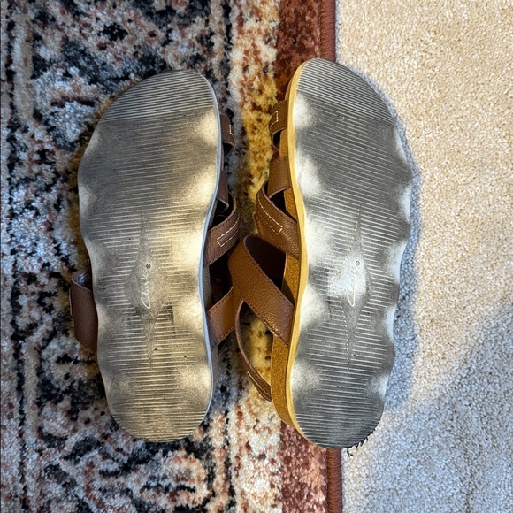 Clarks Tan and Brown Strappy Sandals - Picture 2 of 3